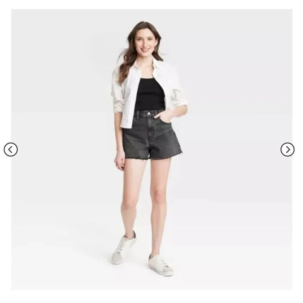 🆕🩳High-Rise '90s Cutoff Jean Shorts from Universal Thread